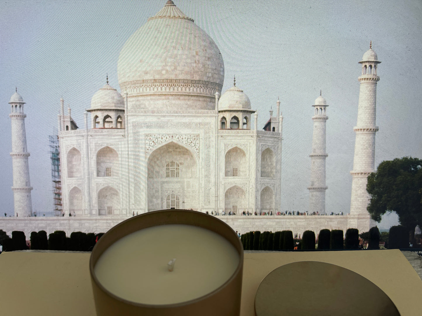 Namaste - Sandalwood fragrance Candle